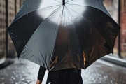 雨伞，时尚潮流的代表